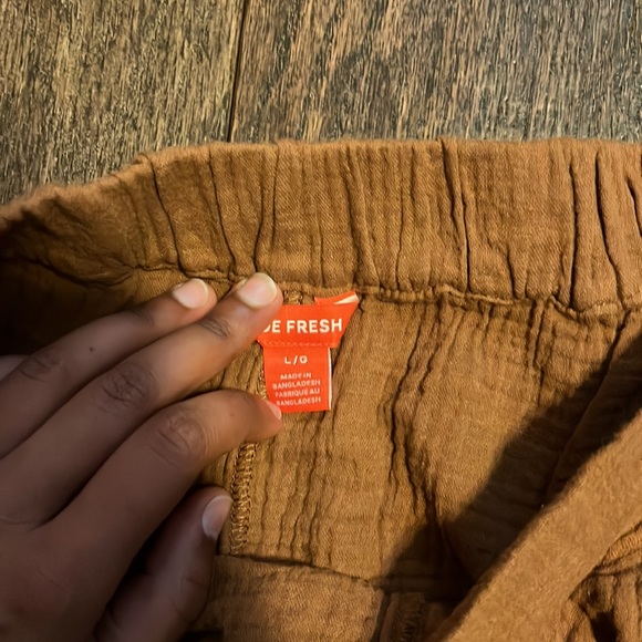 Caramel brown flow shorts - Picture 3 of 3